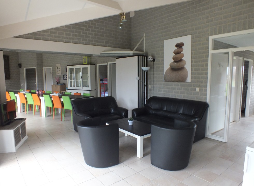 Woonkamer 2.JPG
