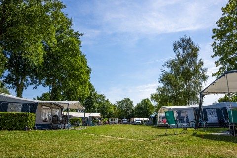 Recreatiecentrum De Vogel - Kampeerplaatsen - 28-07-2022 - 001.jpeg